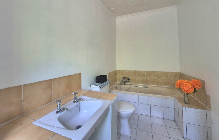 4 Bedroom Property for Sale in Twee Rivieren Western Cape